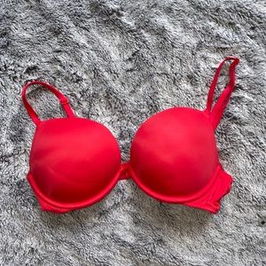 VS PINK Wear Everywhere Super Push-up